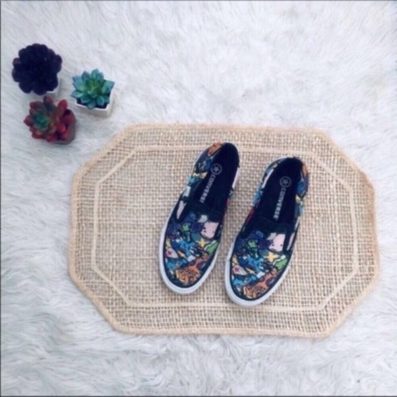 Converse Comic Graffiti Slip On Sneakers - Picture 2 of 12